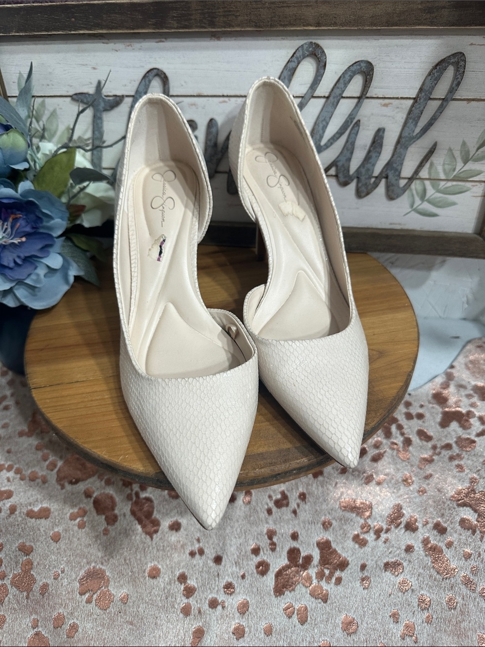 Jessica Simpson Cream Textured Pointed-Toe Pumps - Picture 1 of 7
